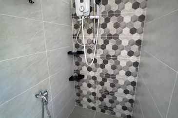 Fully Furnished & Renovated, Flat Merbau Indah, Sungai Dua