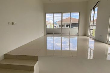 Sentinelle Ville, 3 Storey Semi-D, Taman Bukit MInyak Utama