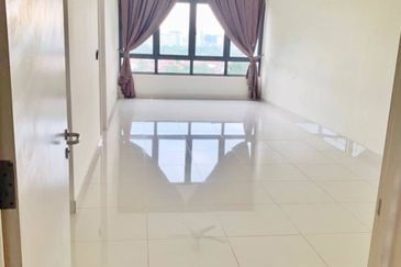 Pandora @ Tropicana Metropark