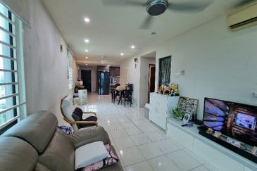 Indah Alam Condominium