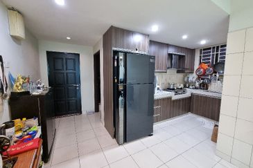 Indah Alam Condominium