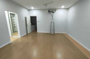 Newly Painted 2 Storey Bukit Jelutong U8 Shah Alam