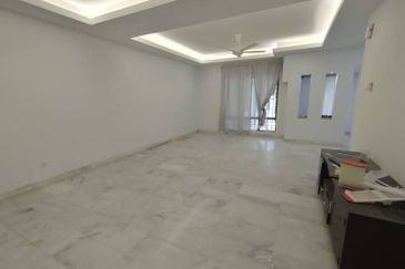 Newly Painted 2 Storey Bukit Jelutong U8 Shah Alam