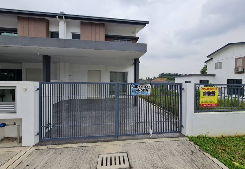 Halya @ Daunan Worldwide