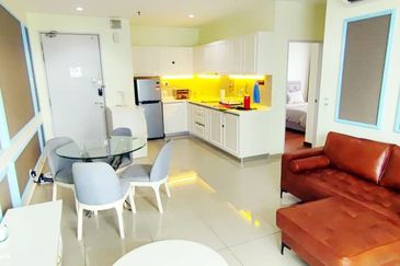 I Residence @ I City