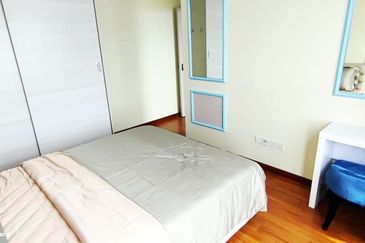 I Residence @ I City