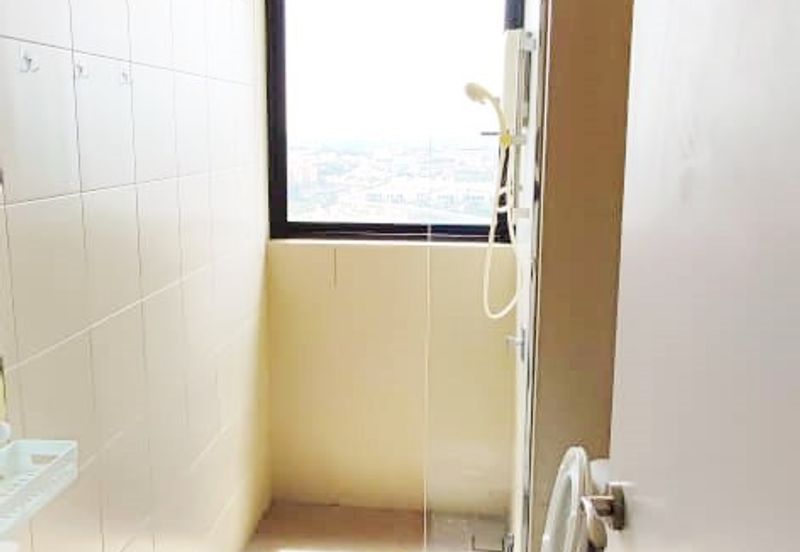 I Residence @ I City