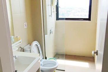 I Residence @ I City