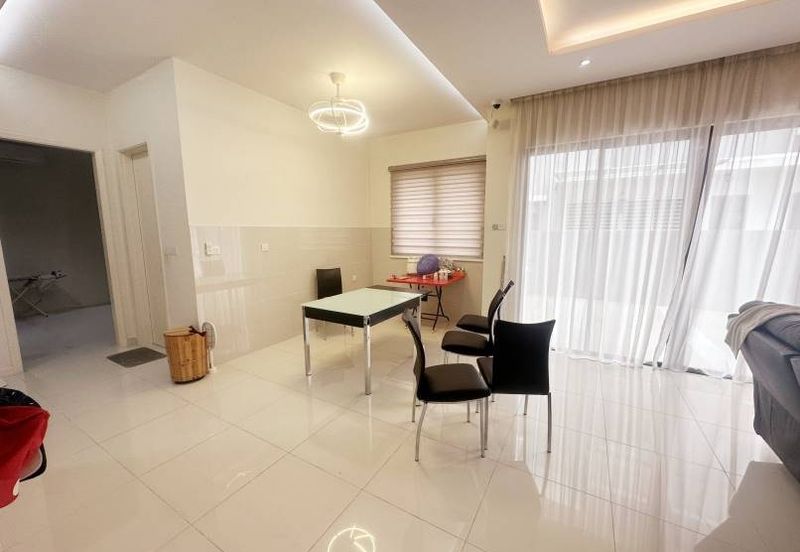 Hemingway Residence @ Bandar Seri Coalfields