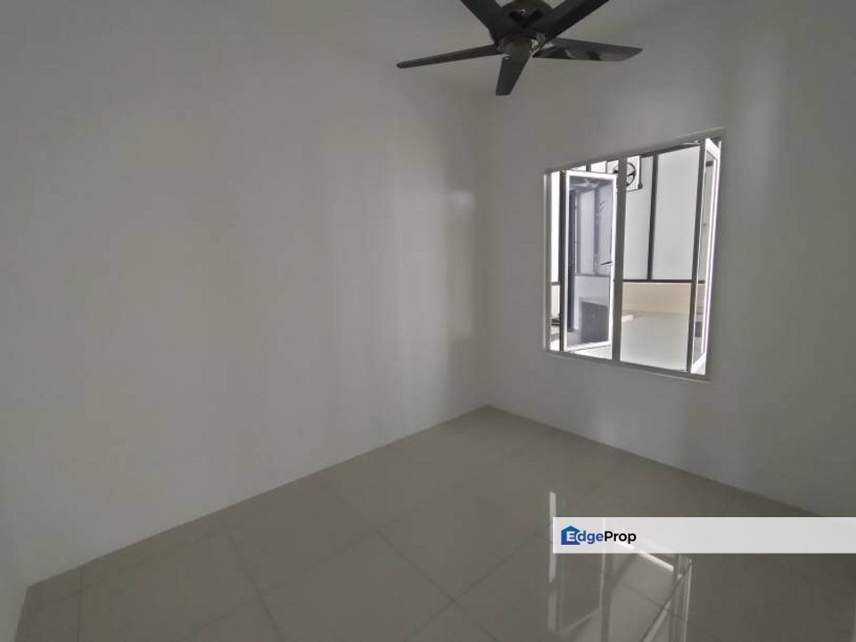Kitchen Top 2 Storey Rentak Perdana, Selangor, Bandar Puncak Alam