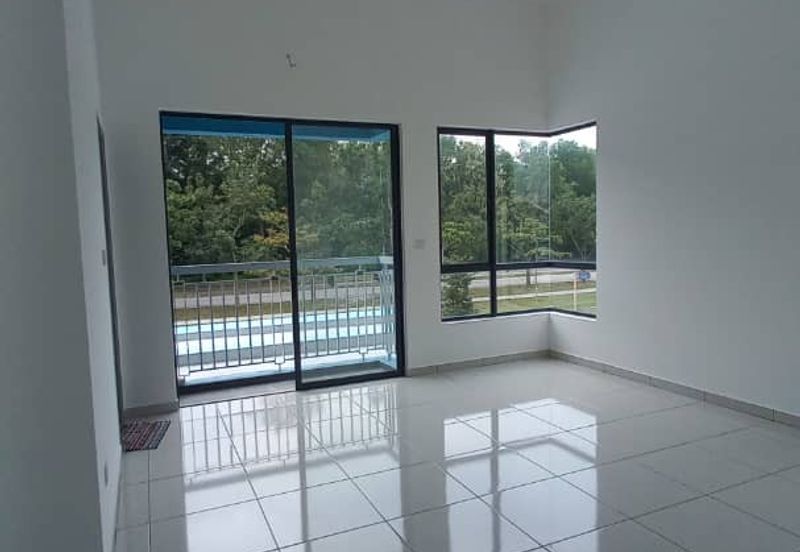 Corner 2 Storey Alam Suria Puncak Alam