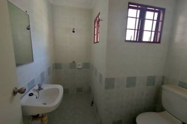 2 Storey Bukit Jelutong U8 Shah Alam