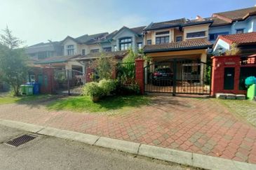 2 Storey Bukit Jelutong U8 Shah Alam