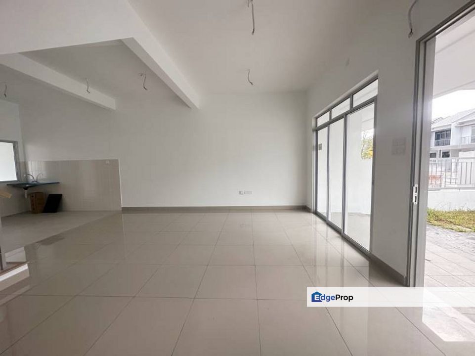 Halya 2 Daunan Puncak Alam by Kevin, Selangor, Bandar Puncak Alam