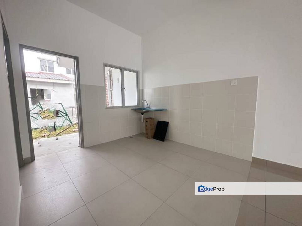 Halya 2 Daunan Puncak Alam by Kevin, Selangor, Bandar Puncak Alam