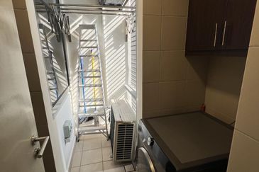 Paloma @ Tropicana Metropark