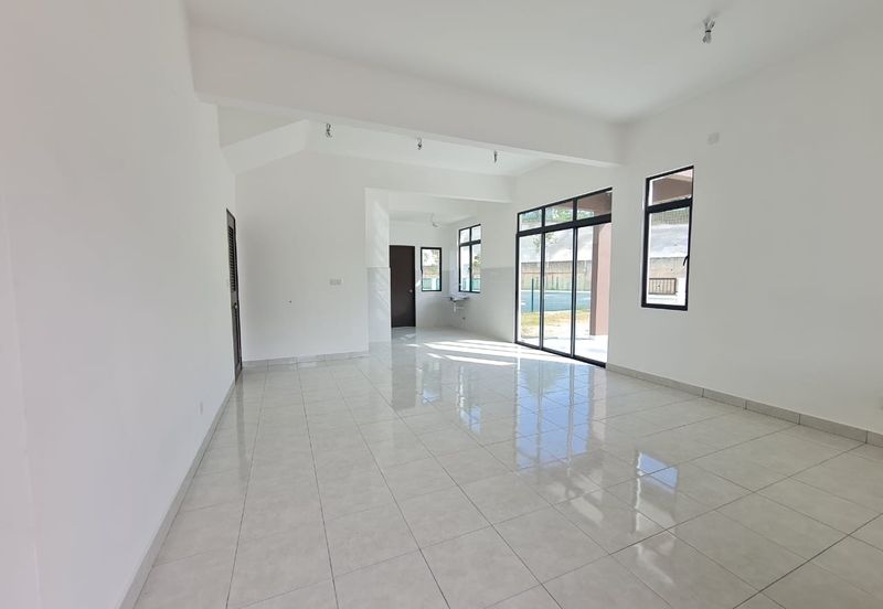 Iris @ Bandar Hillpark