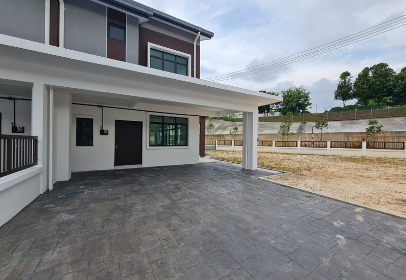 Iris @ Bandar Hillpark