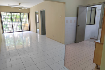 Pangsapuri Perdana, Seksyen 13