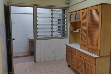 Pangsapuri Perdana, Seksyen 13