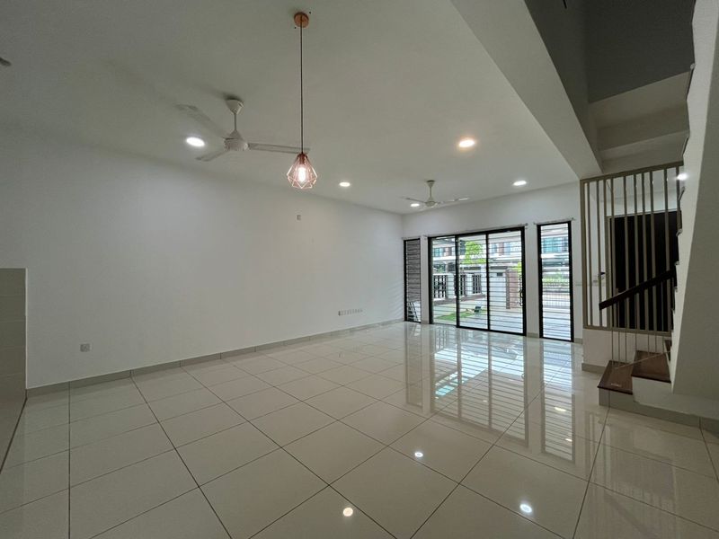 Partially Furnis 2 Sty Elmina Valley 4 22x75 Denai Alam nr Subang Jaya, Selangor, Shah Alam