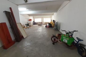 Jalan Anggerik Aranda