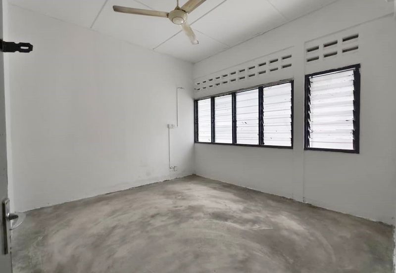 Jalan Taman Bukit Desa