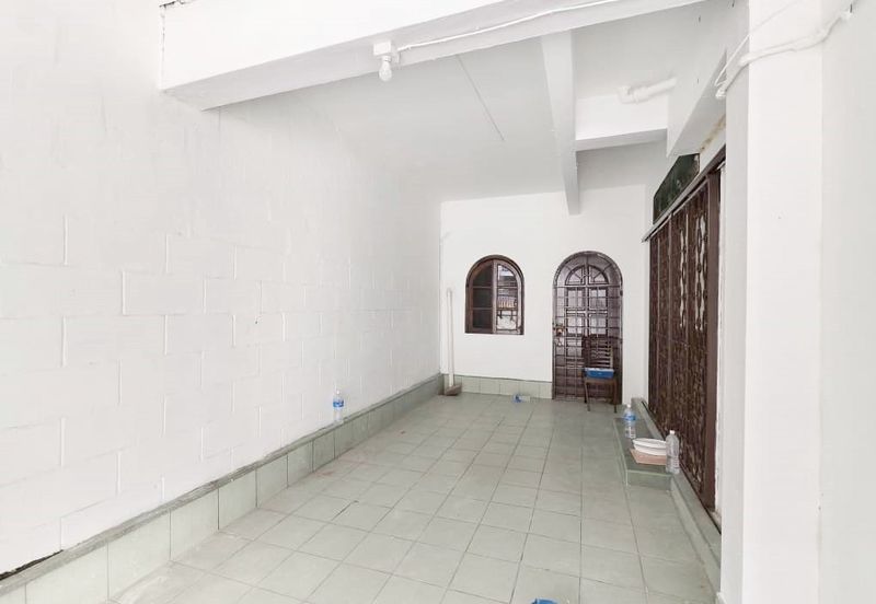 Jalan Taman Bukit Desa