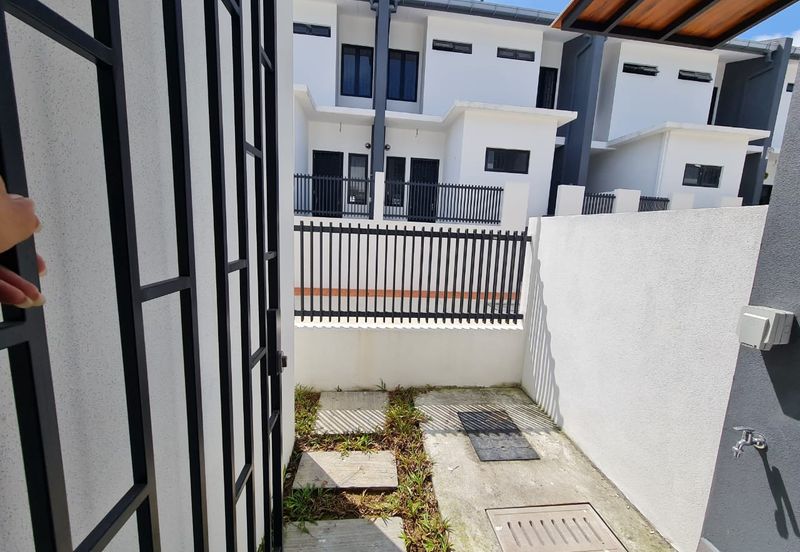 Elmina Green Three @ City of Elmina