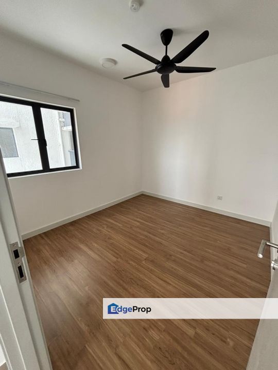 Berkeley Uptown Residence 1099sqft ,3r2b Klang Service Apartment, Selangor, Klang