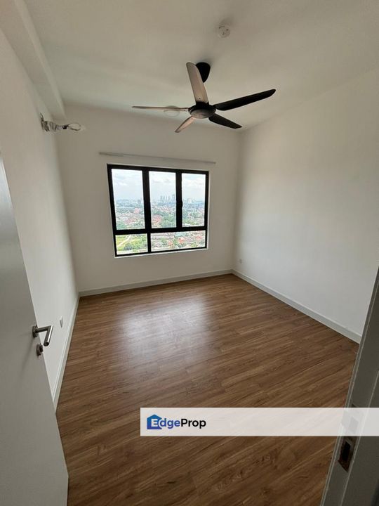 Berkeley Uptown Residence 1099sqft ,3r2b Klang Service Apartment, Selangor, Klang