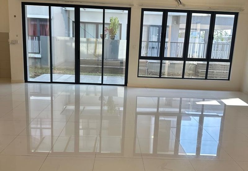 Hemingway Residence @ Bandar Seri Coalfields