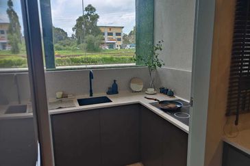 New Freehold 4 Rooms Condo ANYA @ Shorea Park, Bandar Bukit Puchong Taman Meranti Puchong For Sale