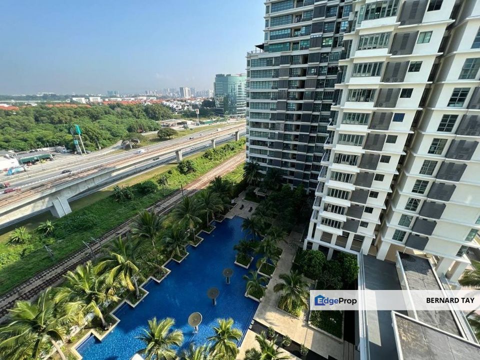 Freehold 4 Rooms Condo LRT Saujana Residency @ SS16 Subang Jaya For Sale, Selangor, Subang Jaya