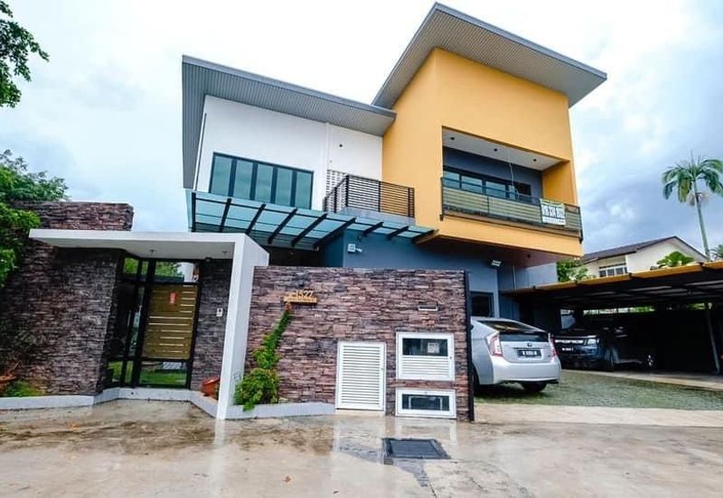 Taman Sri Hijau ( New Green Park )