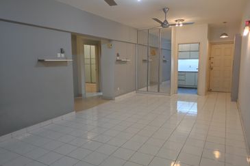 Anjung Hijau (Greenfield Apartment)