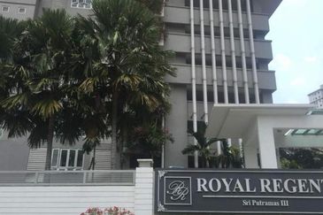 Royal Regent Sri Putramas III