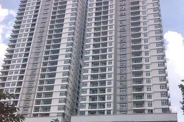 Royal Regent Sri Putramas III