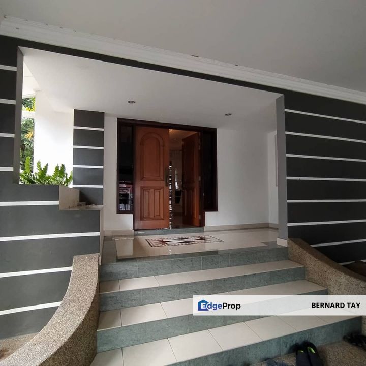 Freehold Renovated Double Storey Semi D House LRT SS 4 Kelana Jaya Petaling Jaya For Sale, Selangor, Petaling Jaya