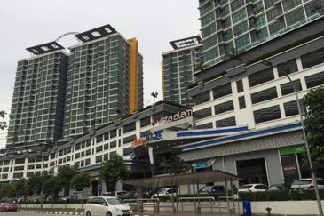 Vista Alam Serviced Apartment