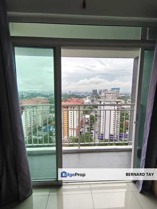 Freehold Apartment 3 Rooms Condo V Residensi 2, Seksyen 22 Shah Alam For Sale, Selangor, Shah Alam
