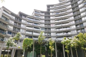 Mirage By The Lake Condominium