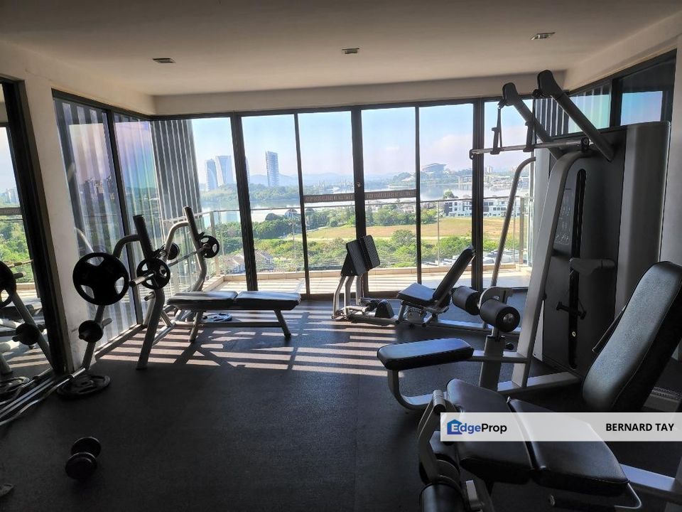 Freehold Apartment 2 Rooms Mirage By The Lake Condominium, Cyberjaya For Sale, Selangor, Cyberjaya