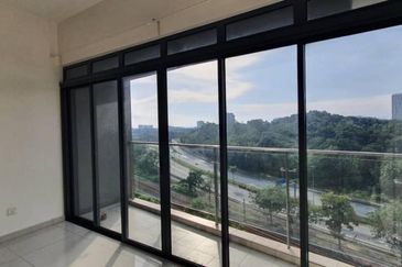 Mirage By The Lake Condominium