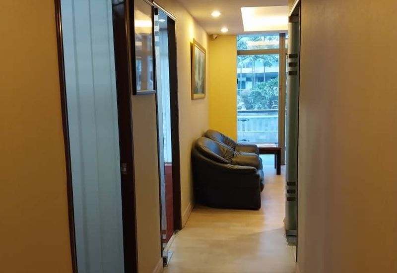 Leisure Commerce Square