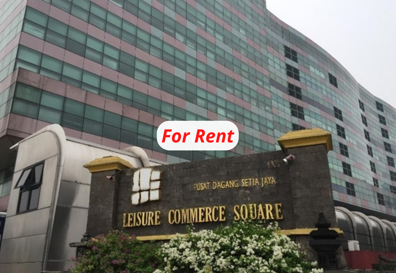 Leisure Commerce Square