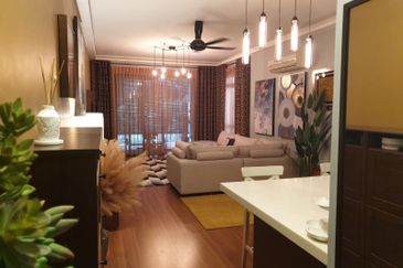 Royal Domain Sri Putramas II