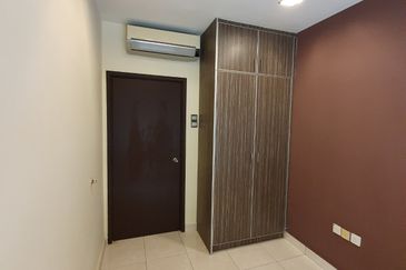 Perdana View Condominium