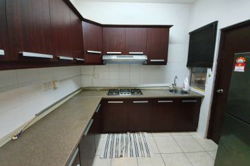 Perdana View Condominium