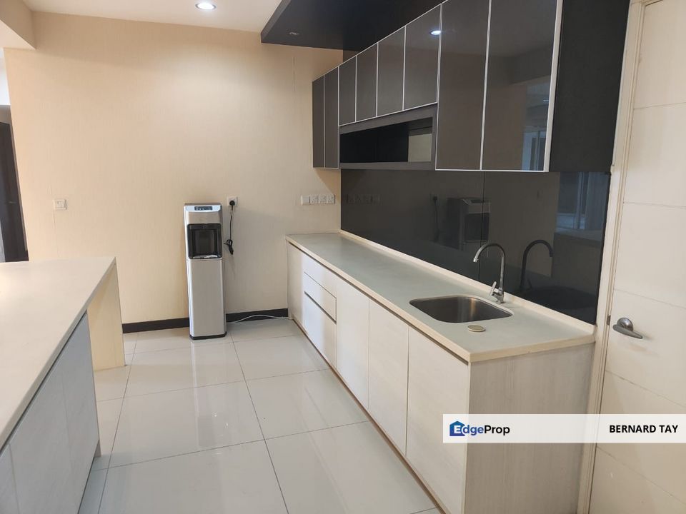 Freehold 4 Rooms Condo MRT 9 Bukit Utama Bandar Utama Petaling Jaya For Sale, Selangor, Bandar Utama